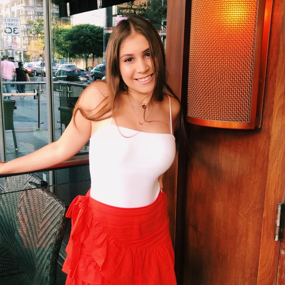 Meet your Posher, Sofia